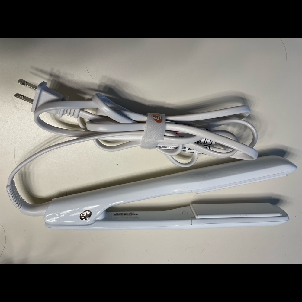 T3 Ceramic Flat Iron